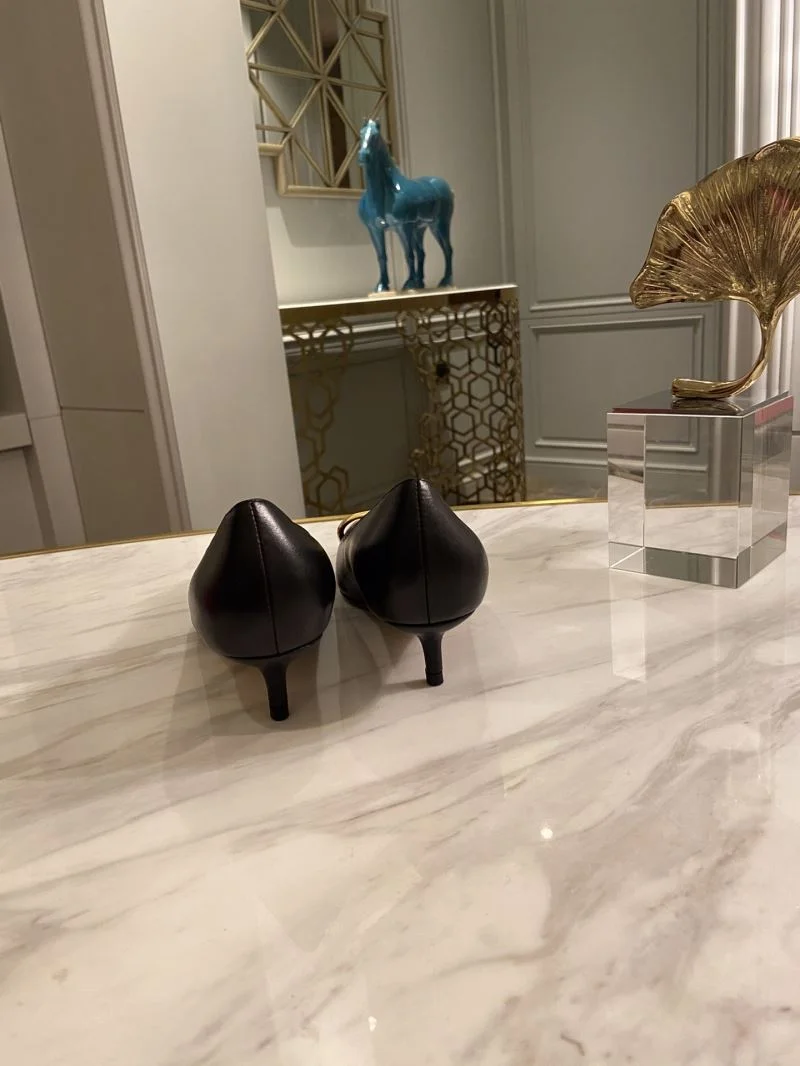 Minimalist Valentino Heeled Shoes 36793