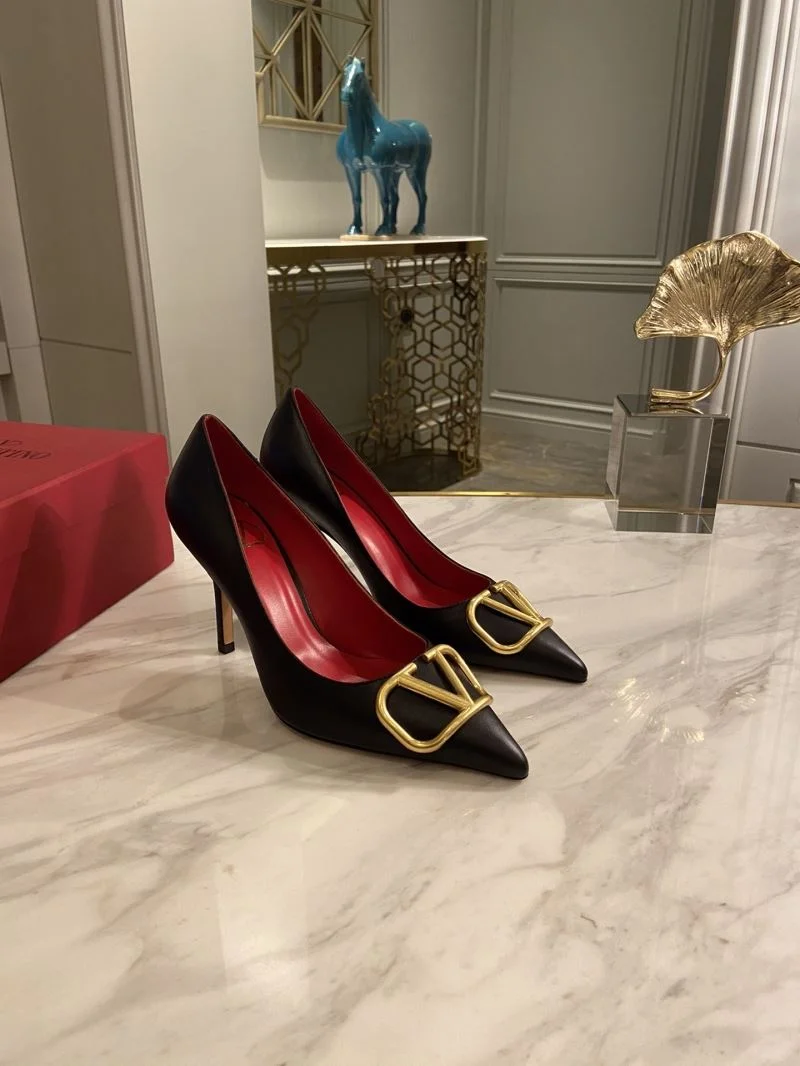 Versatile Valentino Heeled Shoes 36779