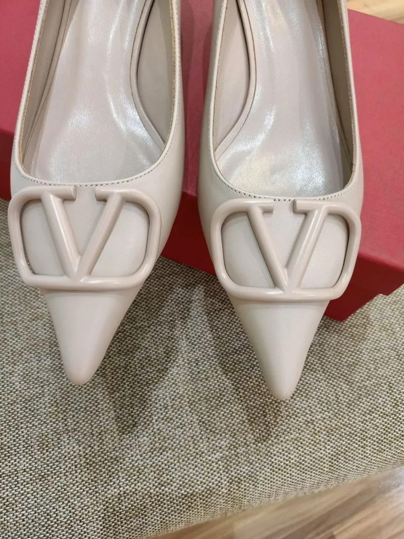 Vibrant Valentino Heeled Shoes 36778