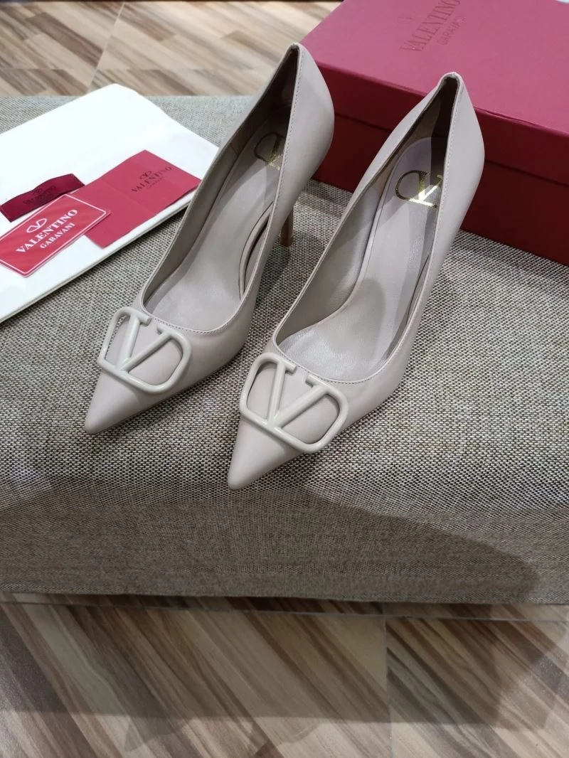 Valentino Heeled Shoes Durable 36768