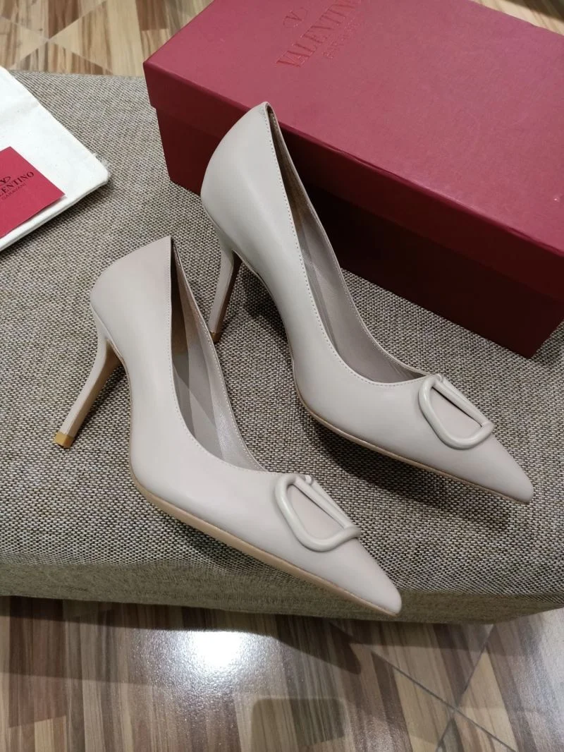Valentino Heeled Shoes Durable 36768