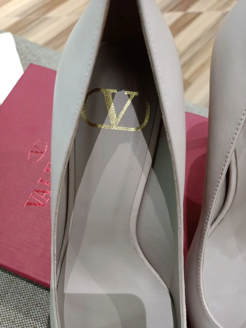 Valentino Heeled Shoes Durable 36768