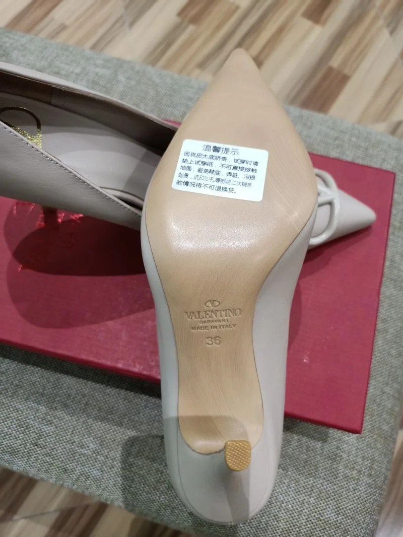 Valentino Heeled Shoes Durable 36768