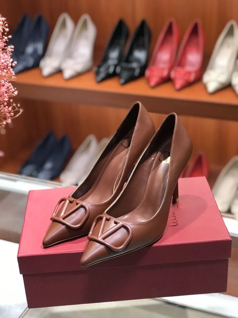 UrbanChic Valentino Heeled Shoes 36770