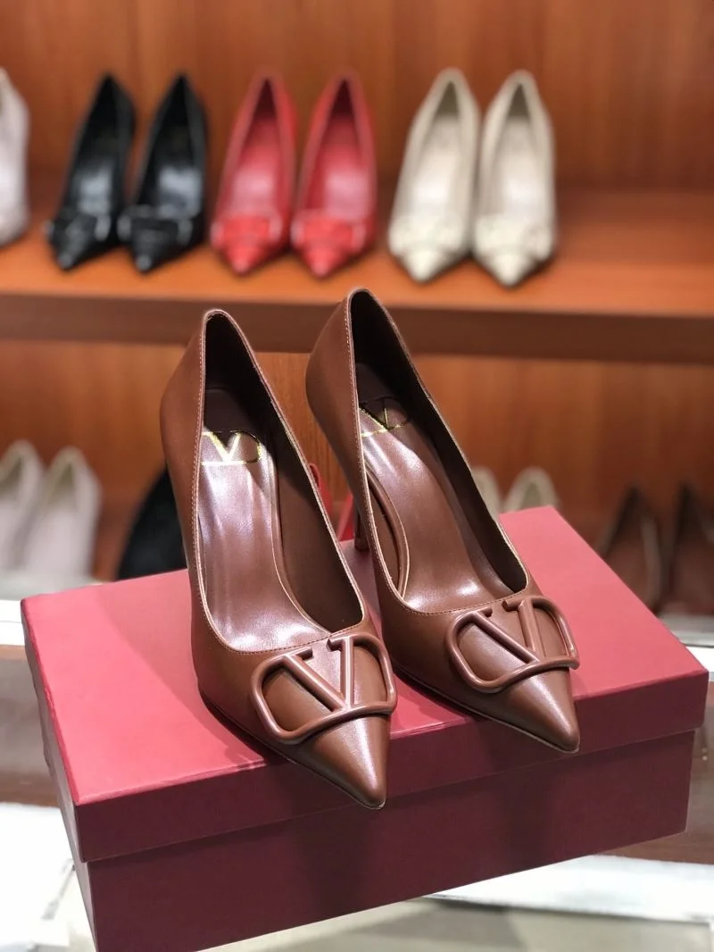 UrbanChic Valentino Heeled Shoes 36770