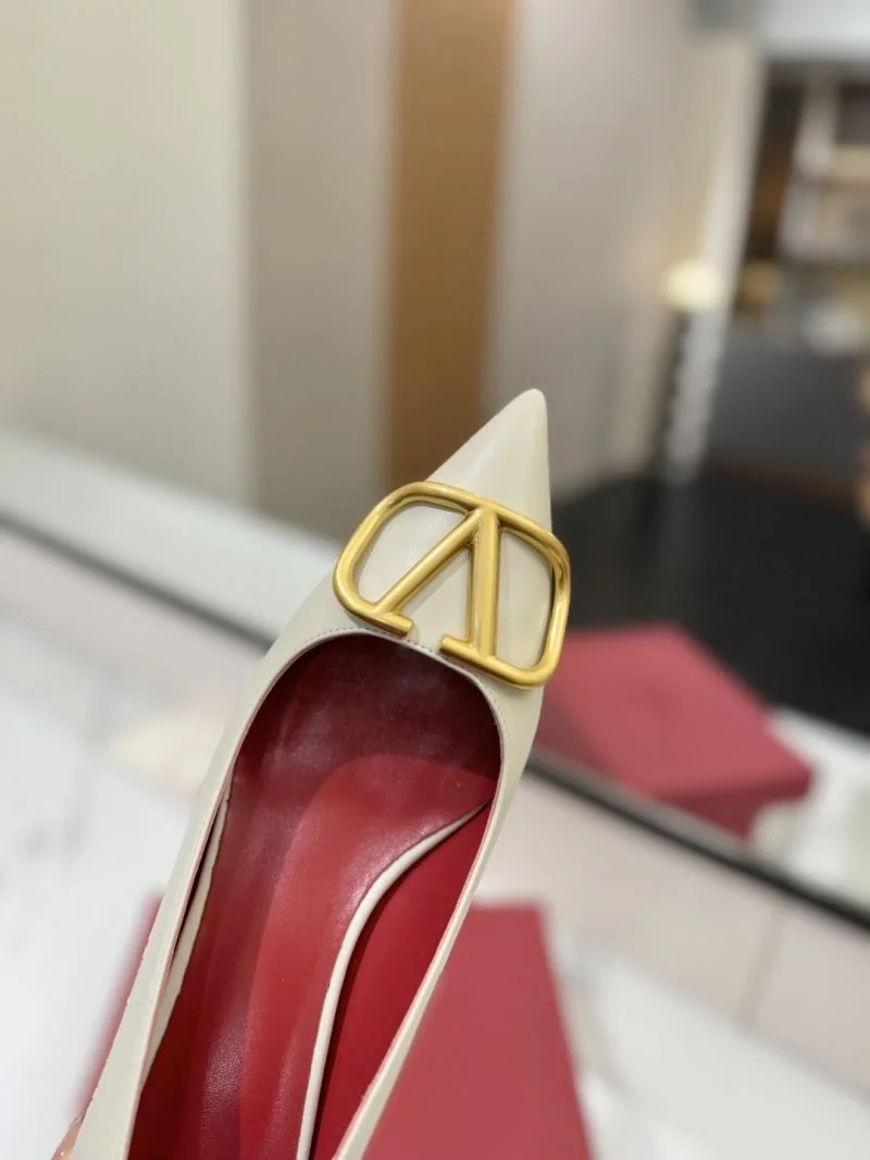 Valentino Heeled Shoes Sporty 36748
