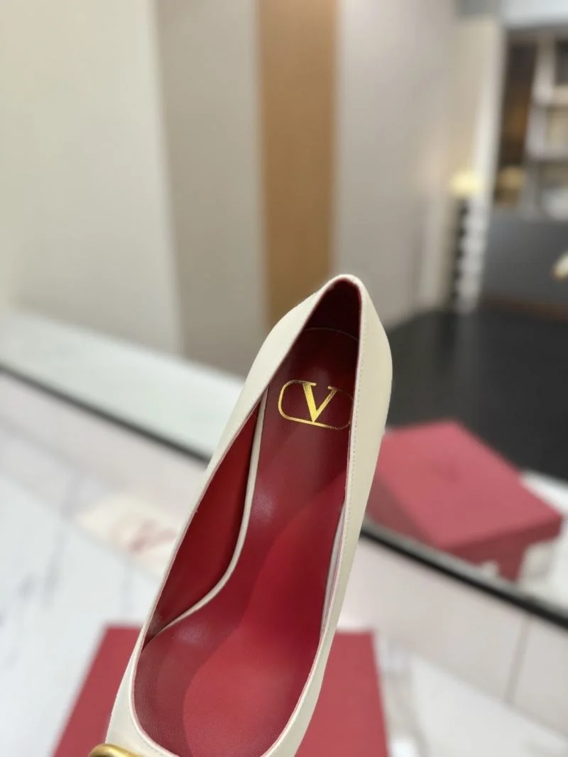 Flexible Valentino Heeled Shoes 36731