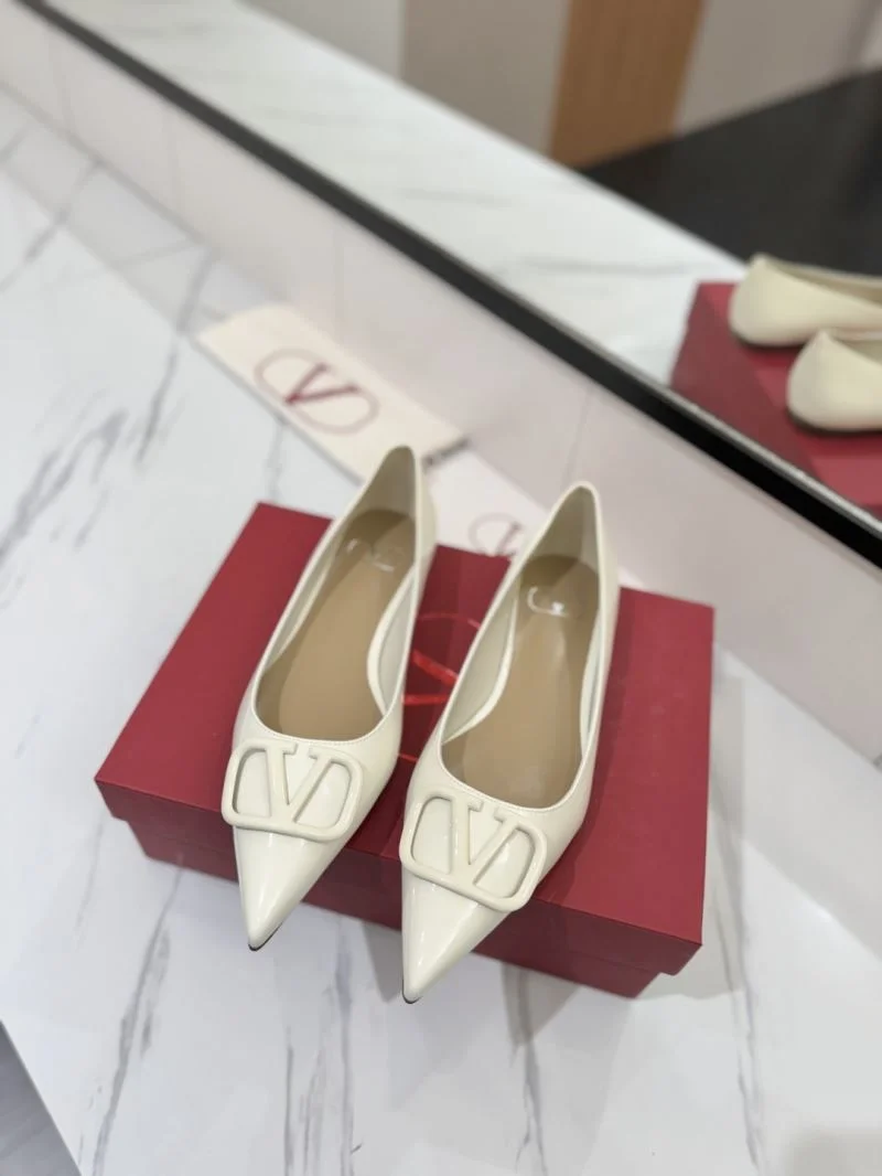 Tailored Valentino Heeled Shoes 36729