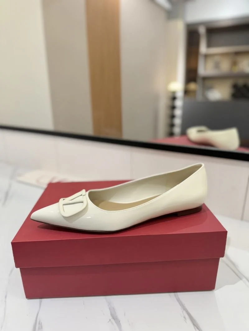 Tailored Valentino Heeled Shoes 36729