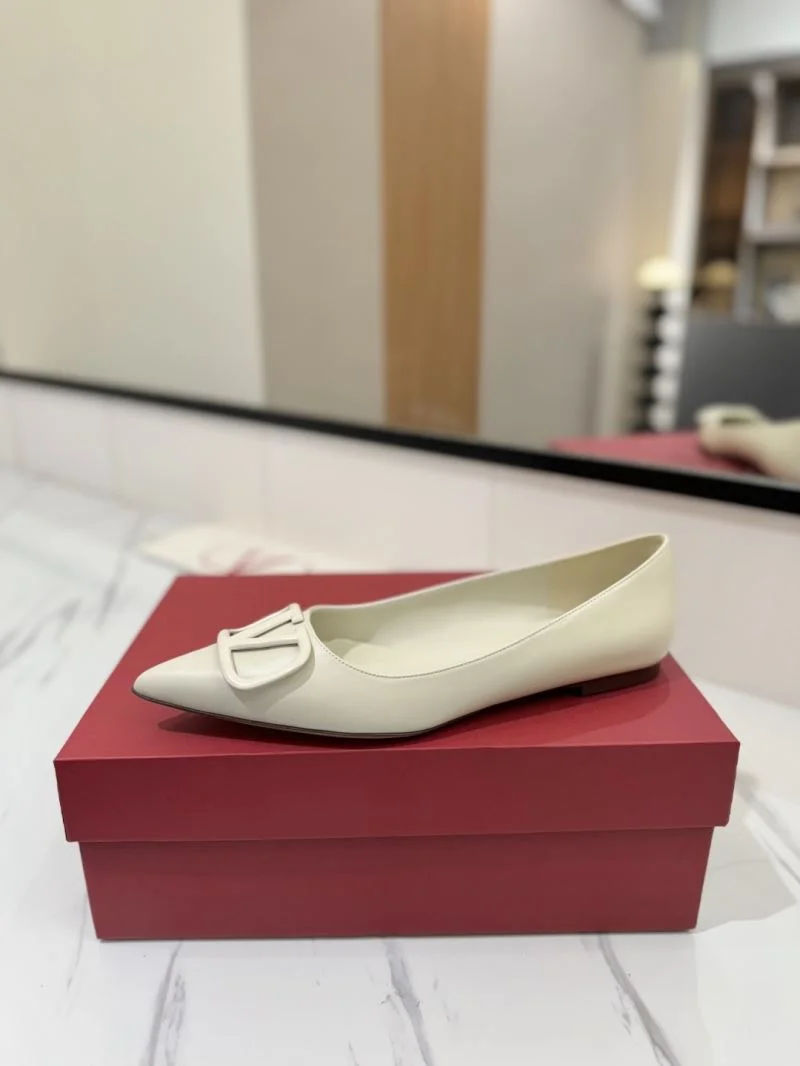 Comfortable Valentino Heeled Shoes 36724