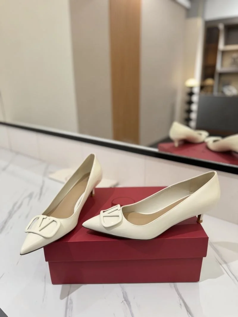 Valentino Heeled Shoes Bold 36741