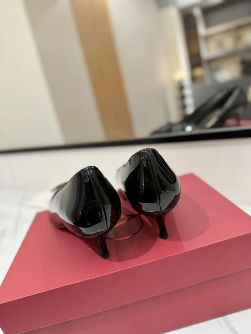 Trendsetting Valentino Heeled Shoes 36730