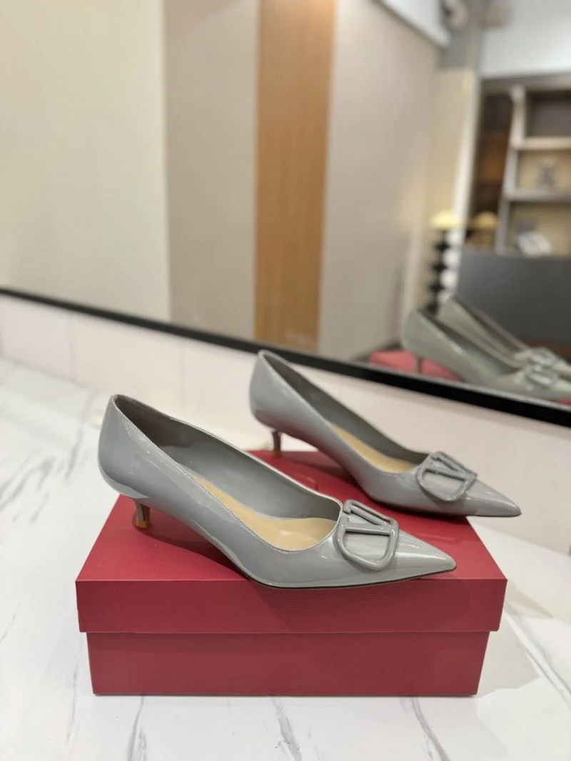 Affordable Valentino Heeled Shoes 36722