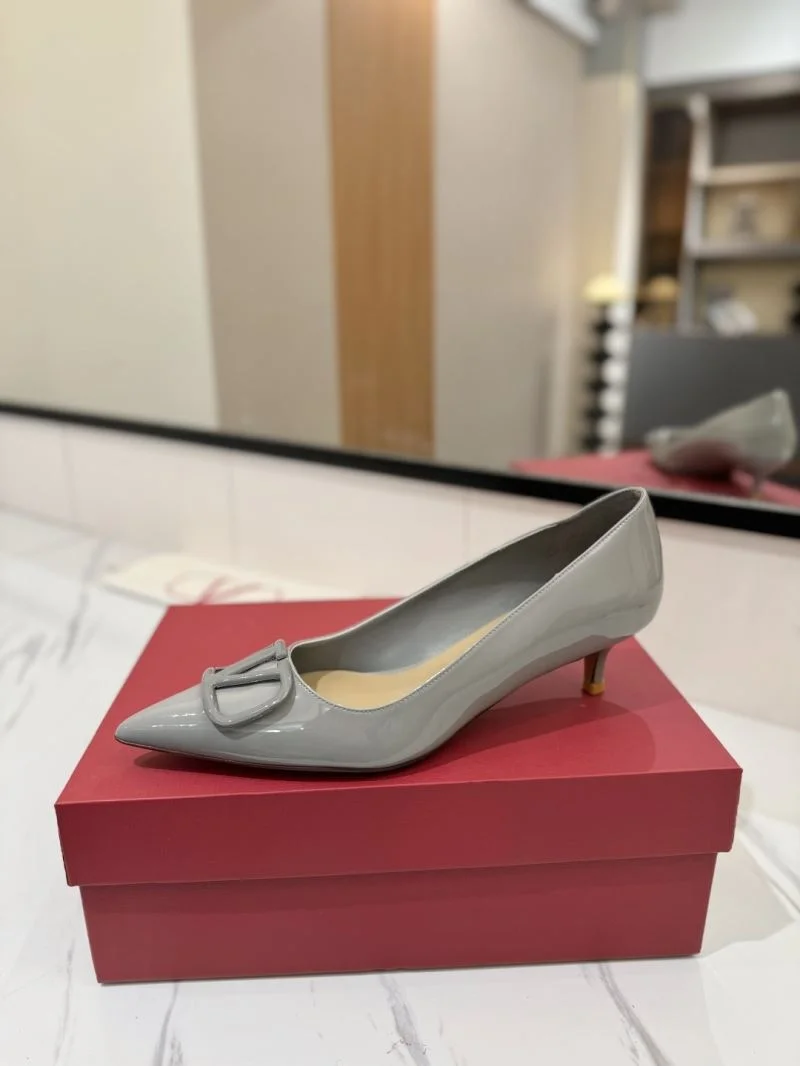 Affordable Valentino Heeled Shoes 36722