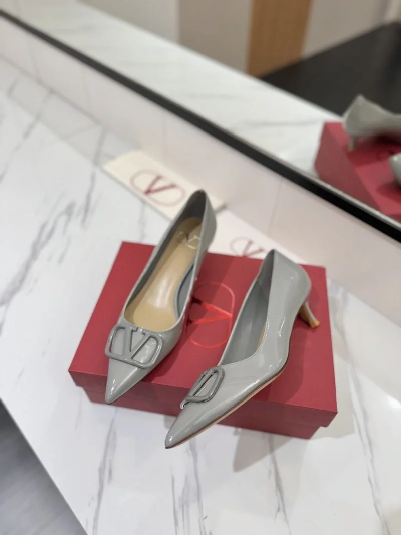 Affordable Valentino Heeled Shoes 36722