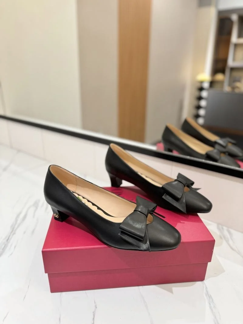 ComfortFit Valentino Heeled Shoes 36717
