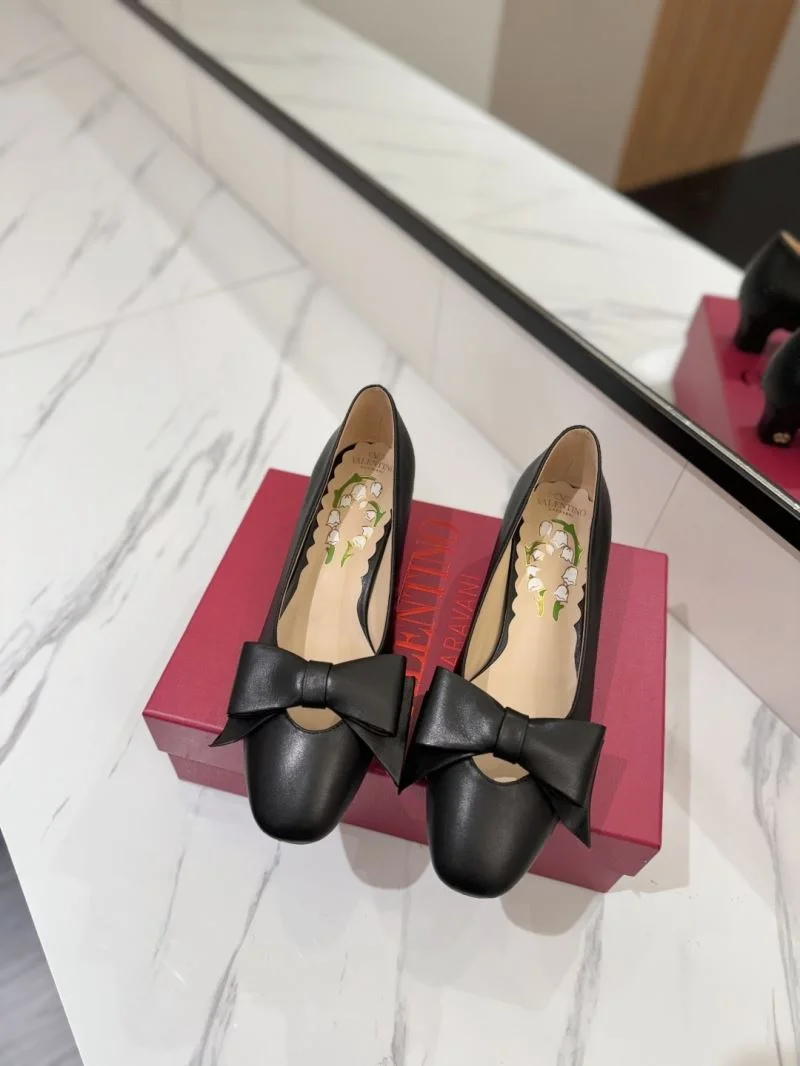 ComfortFit Valentino Heeled Shoes 36717