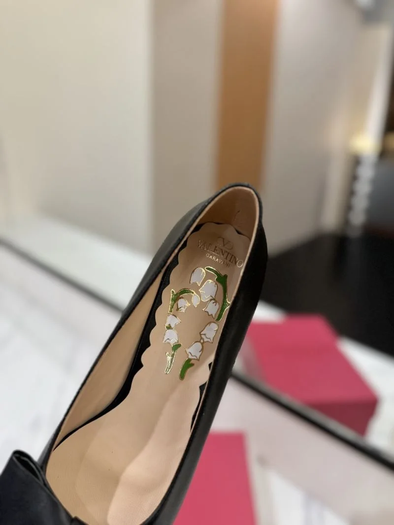 ComfortFit Valentino Heeled Shoes 36717