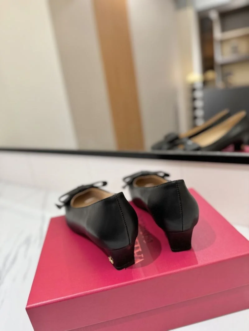 ComfortFit Valentino Heeled Shoes 36717