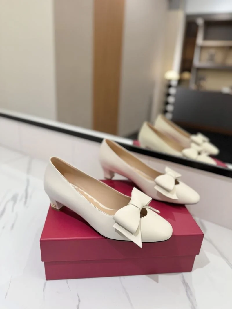 Efficient Valentino Heeled Shoes 36715
