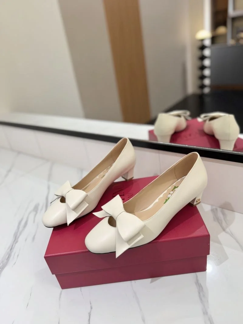 Efficient Valentino Heeled Shoes 36715