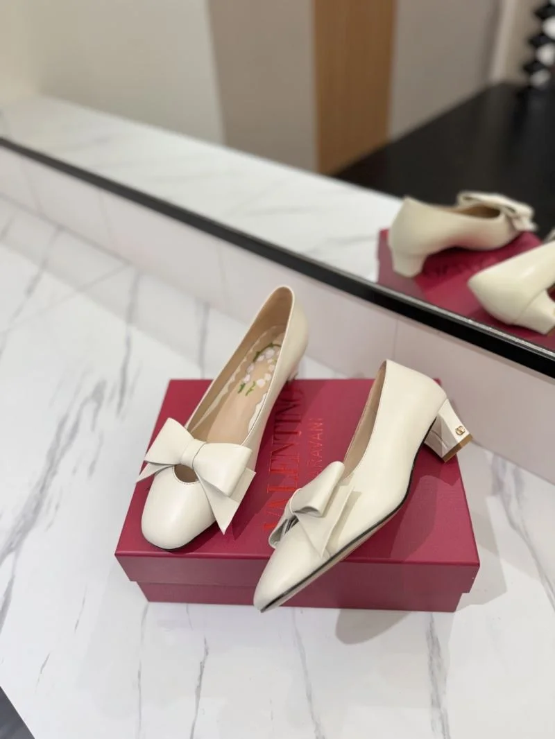 Efficient Valentino Heeled Shoes 36715