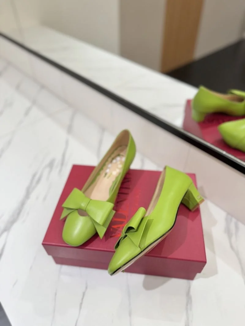 Valentino Heeled Shoes Durable 36701