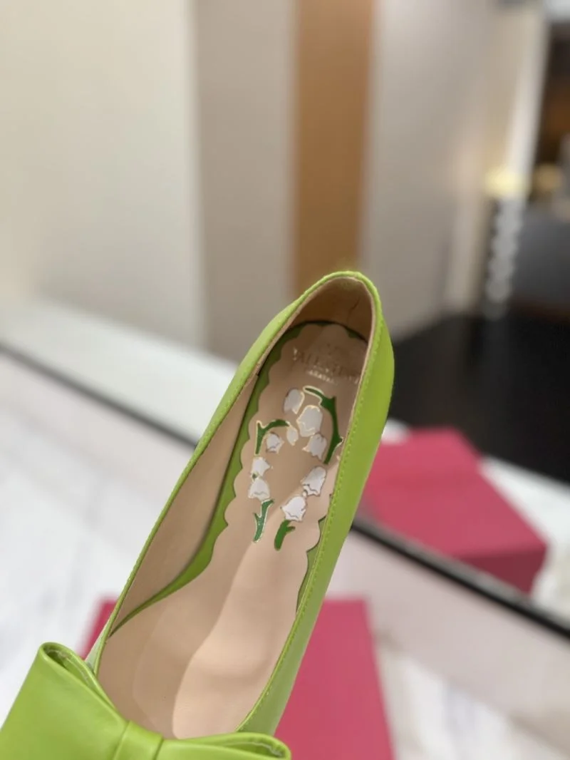 Valentino Heeled Shoes Durable 36701