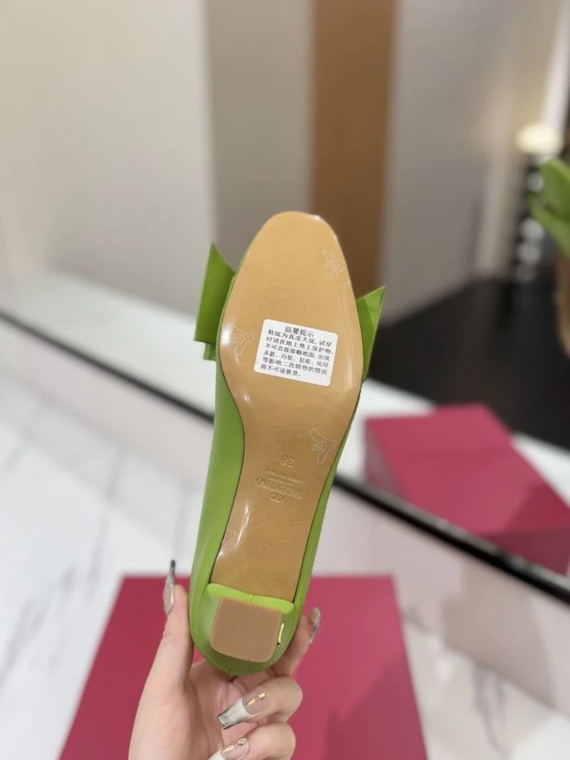 Valentino Heeled Shoes Durable 36701
