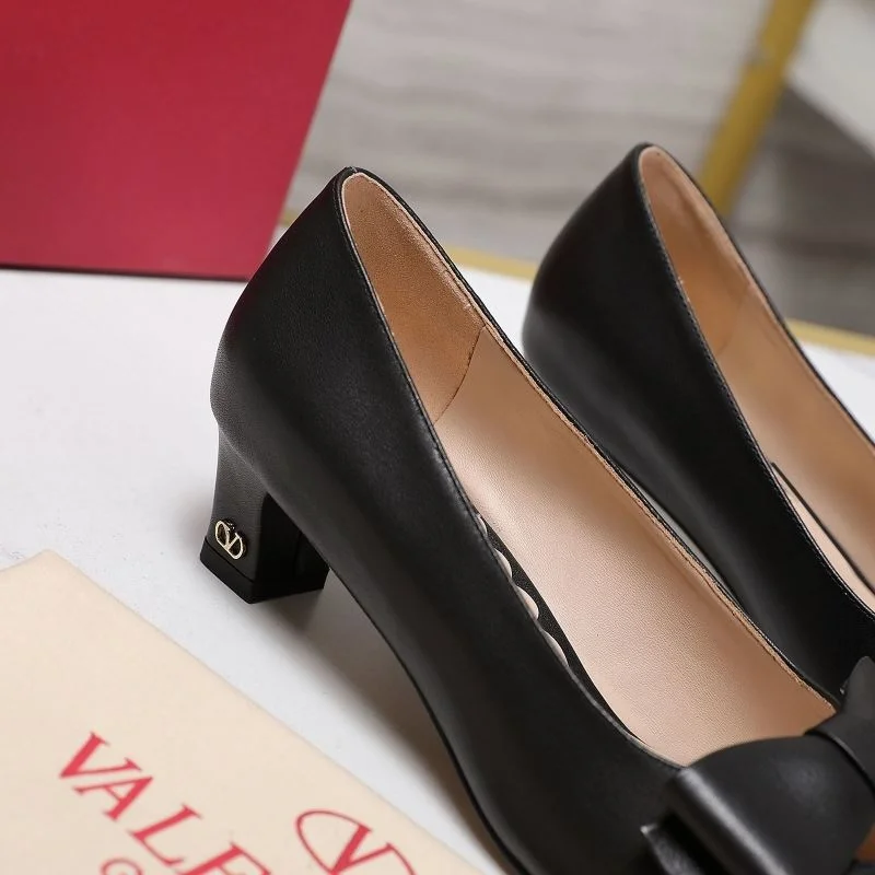 Bold Valentino Heeled Shoes 37138