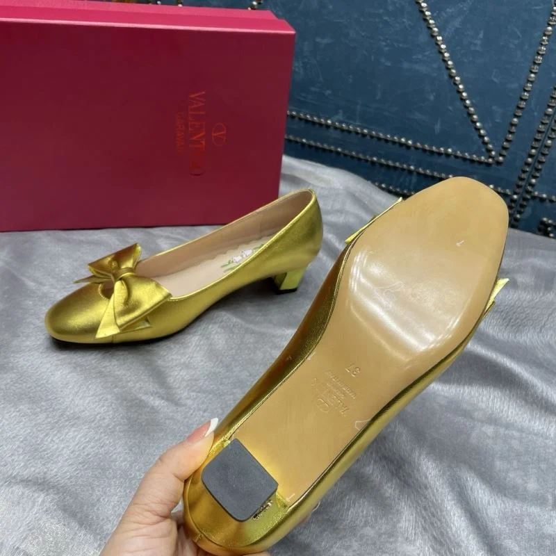 Valentino Heeled Shoes Unique 37117