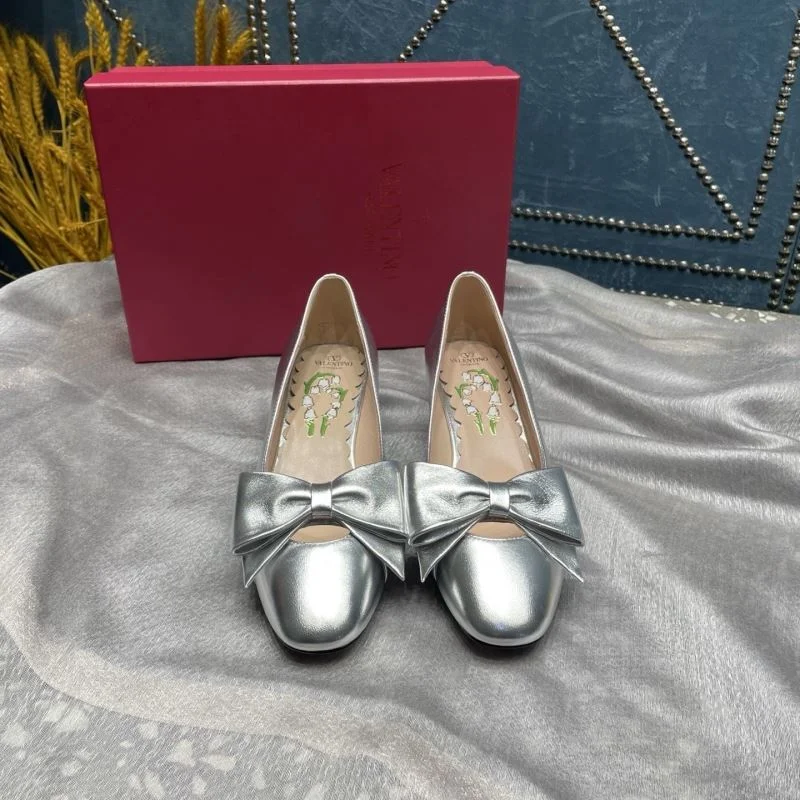 Versatile Valentino Heeled Shoes 37122