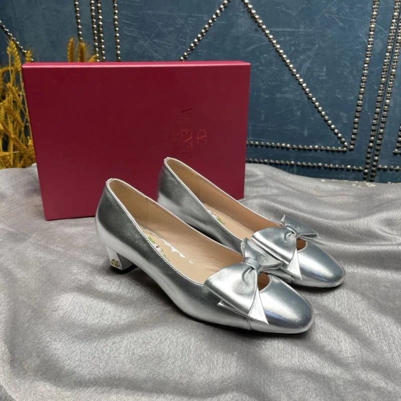 Versatile Valentino Heeled Shoes 37122