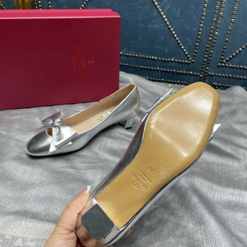 Versatile Valentino Heeled Shoes 37122
