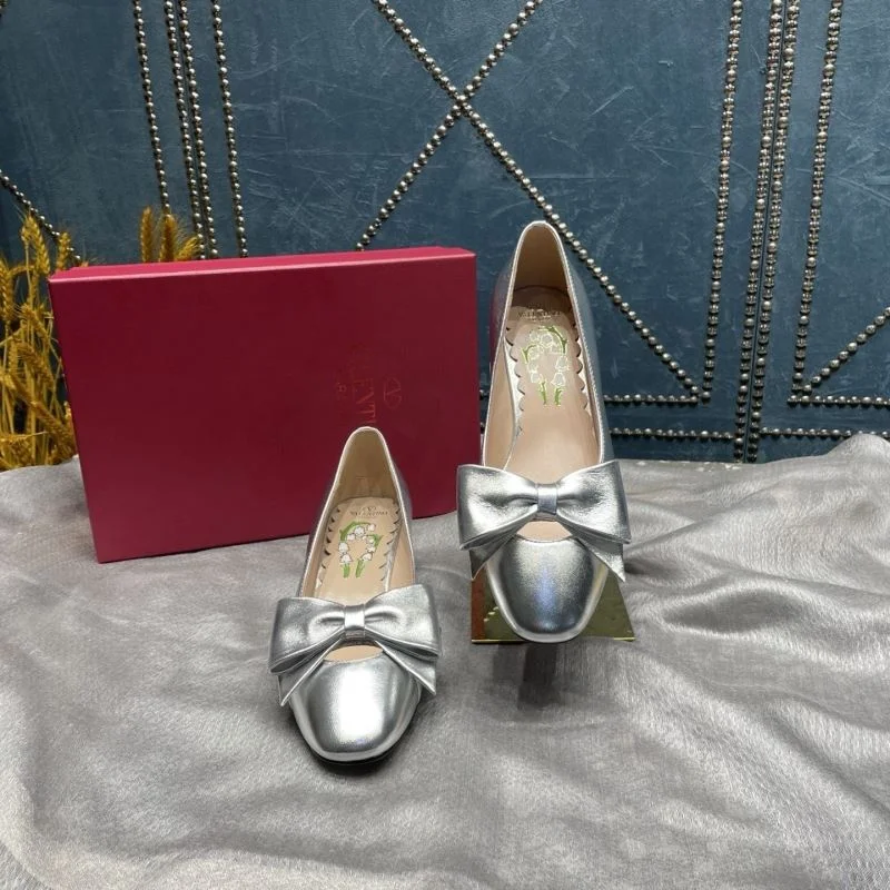 Versatile Valentino Heeled Shoes 37122