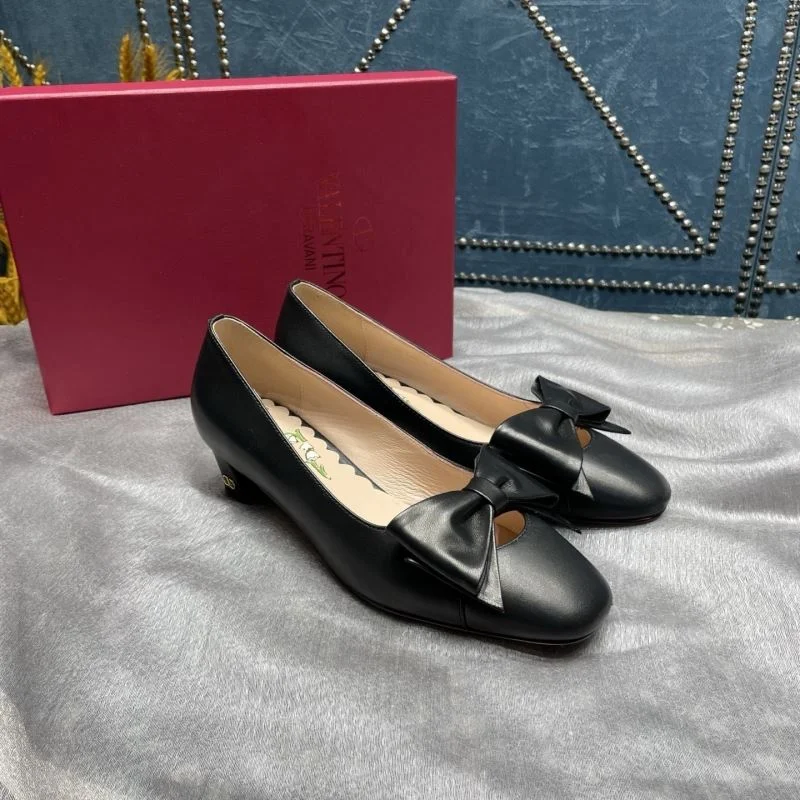 Neat Valentino Heeled Shoes 37118