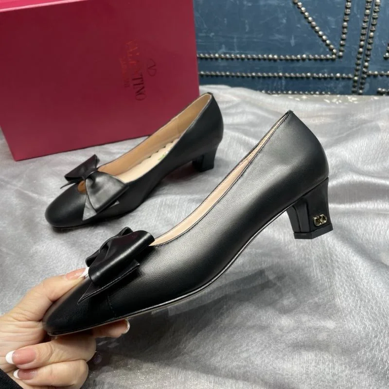 Neat Valentino Heeled Shoes 37118