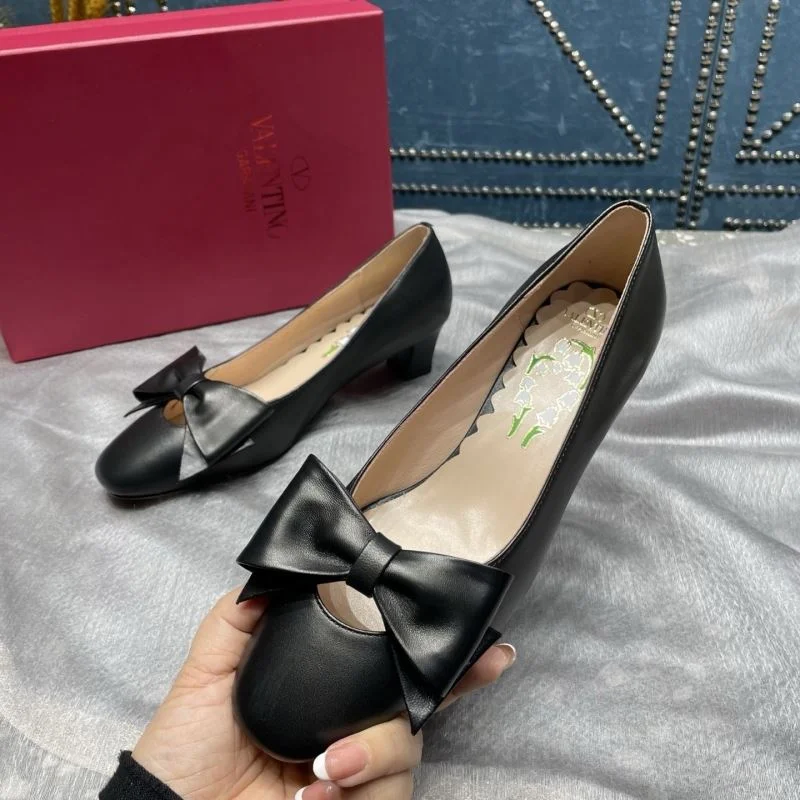 Neat Valentino Heeled Shoes 37118