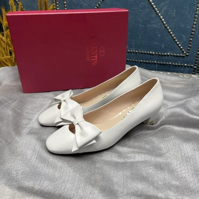 Sleek Valentino Heeled Shoes 37116