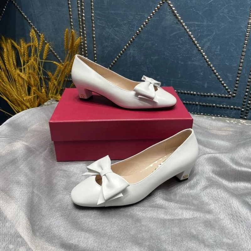 Sleek Valentino Heeled Shoes 37116