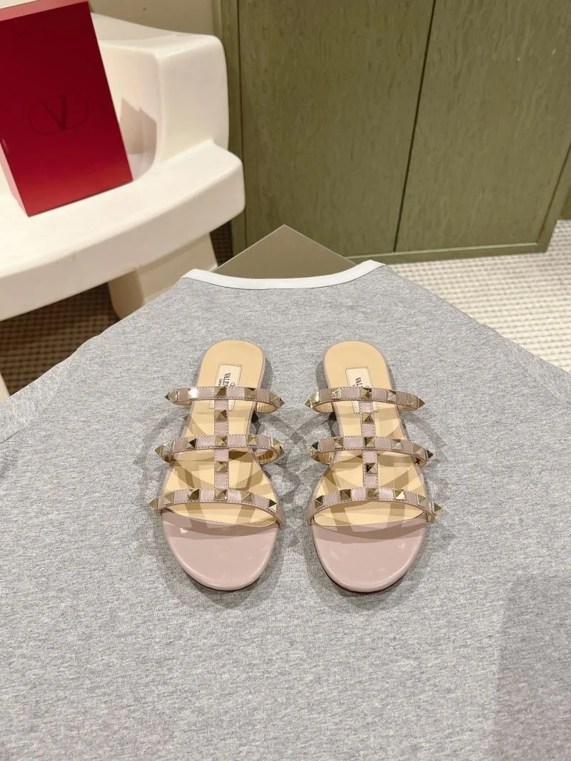 HighPerformance Valentino Heeled Shoes 37115