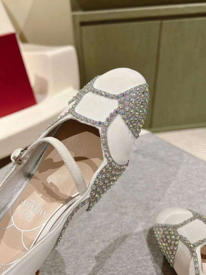 Valentino Heeled Shoes HighQuality 37105