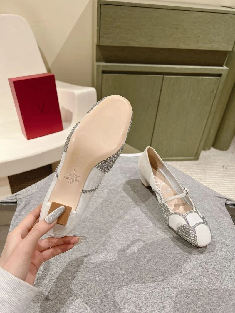 Valentino Heeled Shoes HighQuality 37105