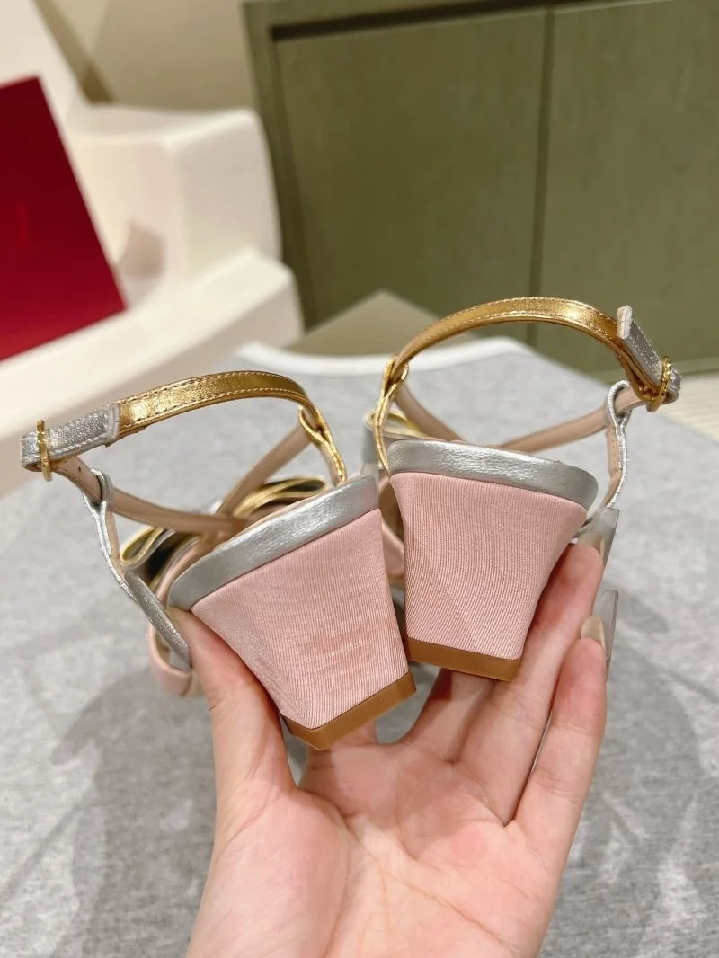 Supportive Valentino Heeled Shoes 37100