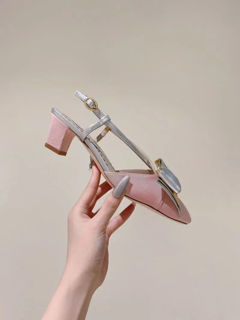 Supportive Valentino Heeled Shoes 37100