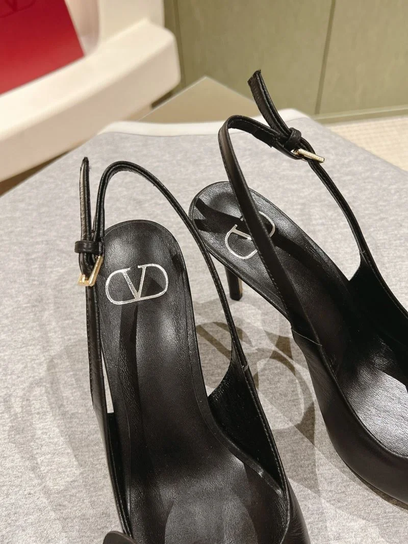 Valentino Heeled Shoes AllSeason 37077