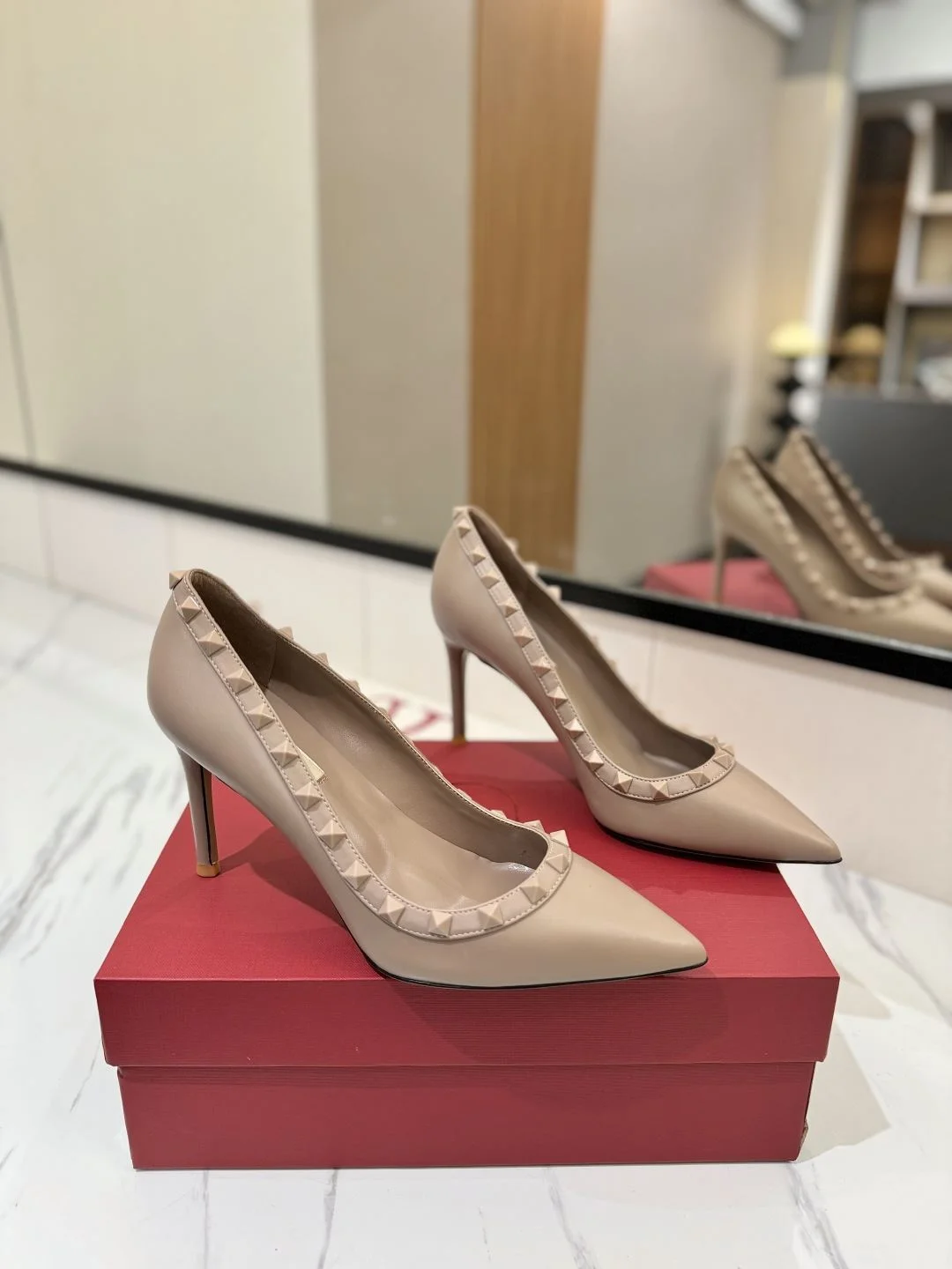FlexibleFit Valentino Heeled Shoes 36218