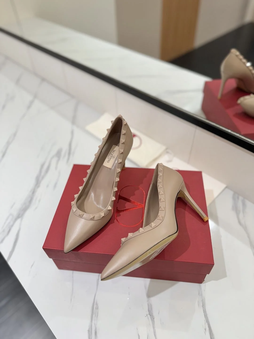 FlexibleFit Valentino Heeled Shoes 36218