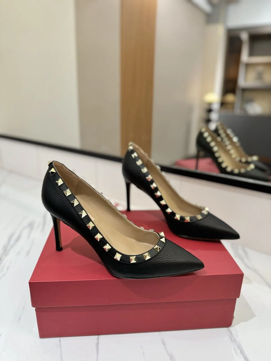Original Valentino Heeled Shoes 36215