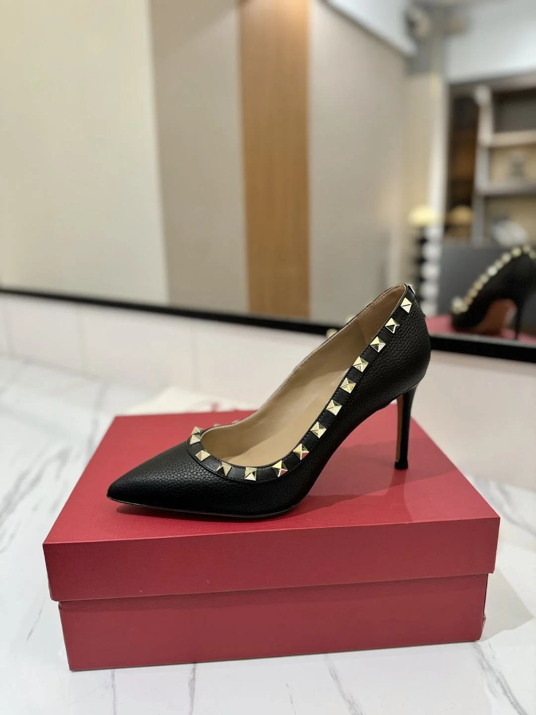 Original Valentino Heeled Shoes 36215